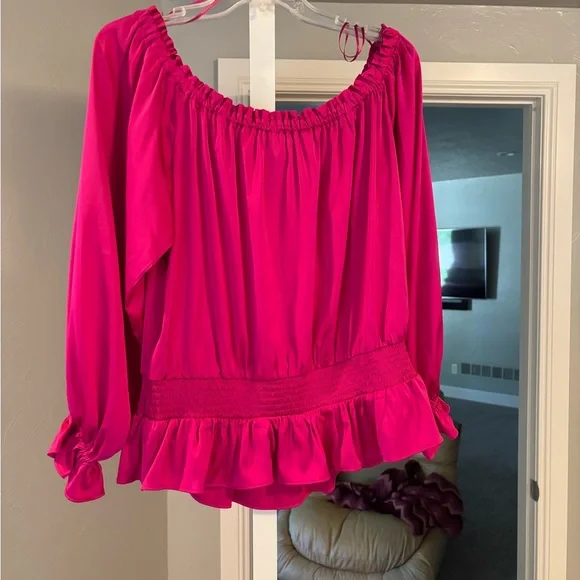 NWOT International Vibrant Pink Blouse - Picture 5 of 5
